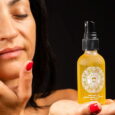 Magie pentru Trup Emulsie vegetală cu tuberoze și uleiuri eterice Careless Beauty 65 mL (2 oz)